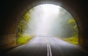 La lumière est au bout du tunnel