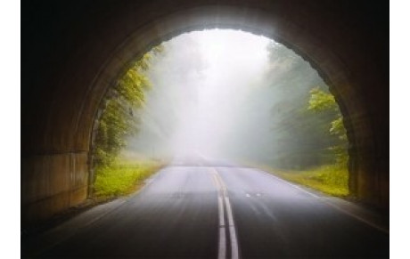 La lumière est au bout du tunnel